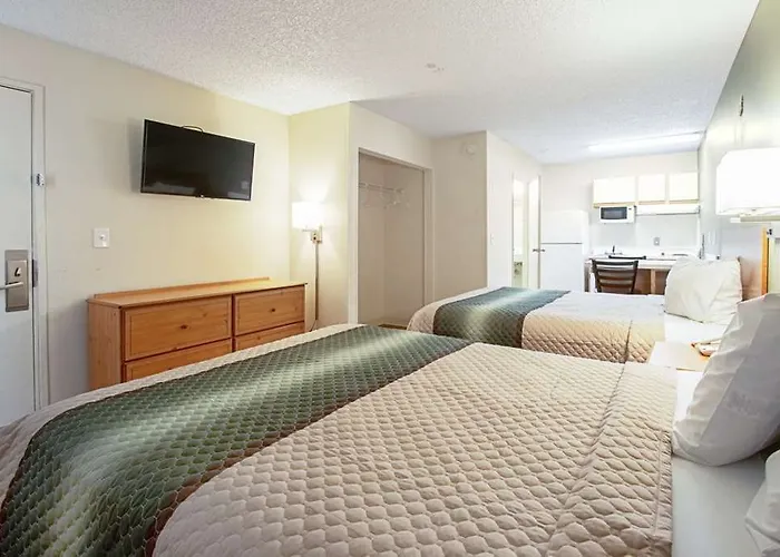 Hometowne Studios Phoenix - Black Canyon Highway Hotel Phoenix