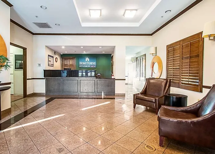 Hometowne Studios Phoenix - Black Canyon Highway Hotel